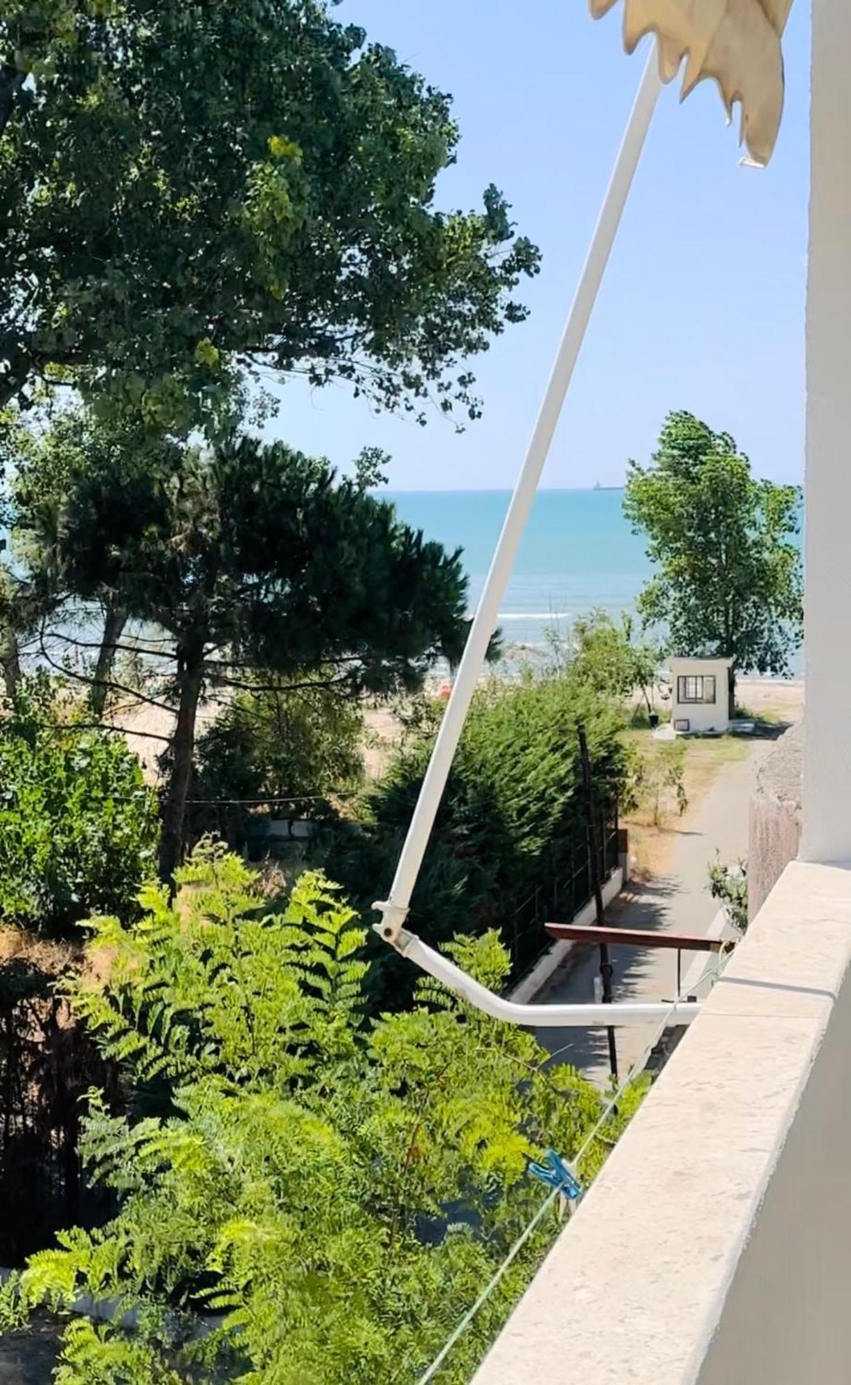 Vila Zhiti Durres Bagian luar foto